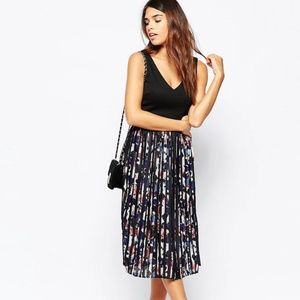 Warehouse pleated floral midi dress